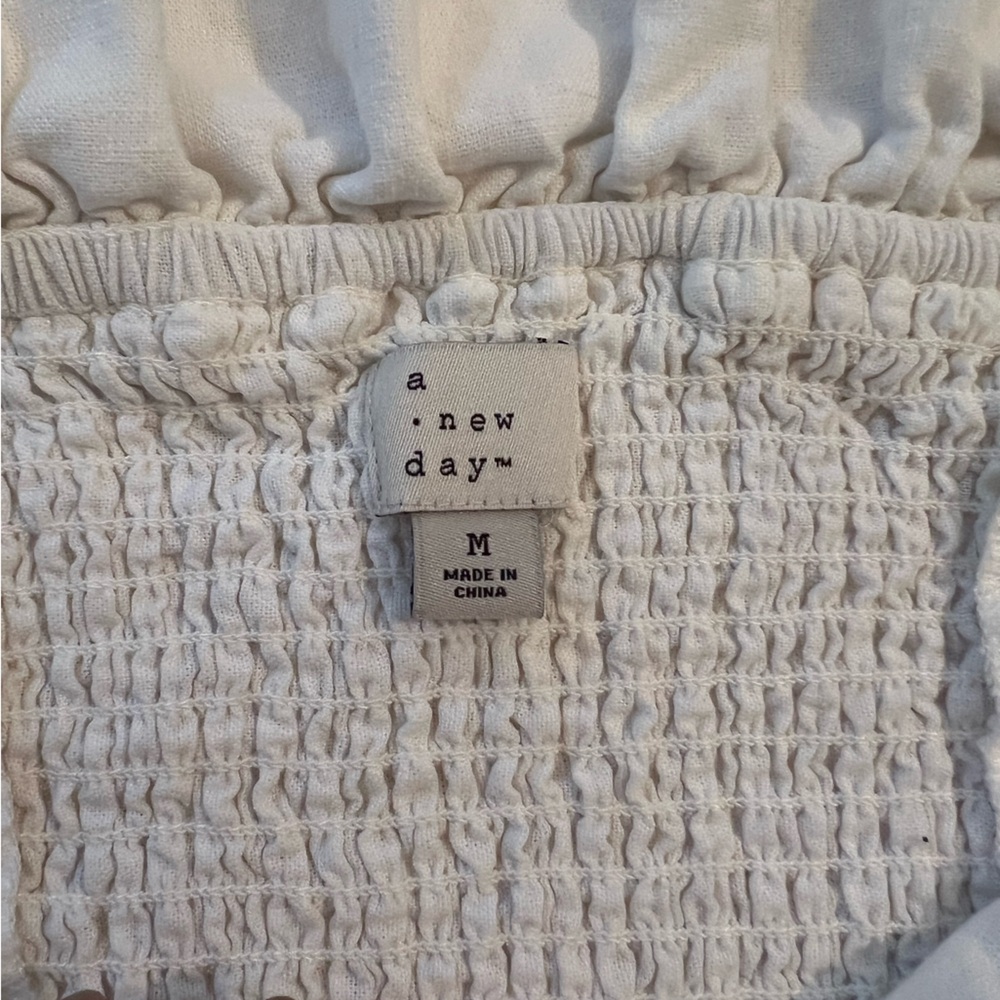 Women’s Ruffle Sleeve Off the Shoulder Linen Blouse - Picture 3 of 5